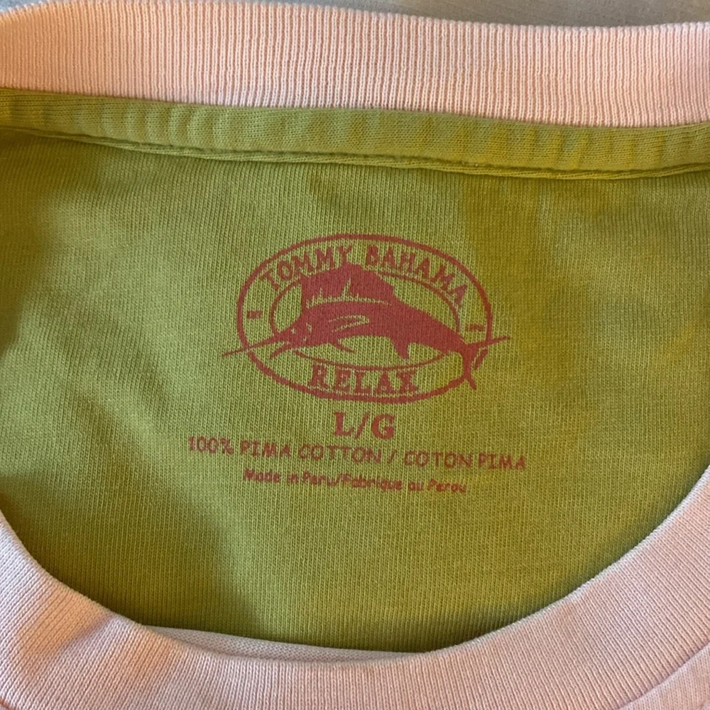 Tommy Bahama Tee Shirt. - Picture 3 of 3